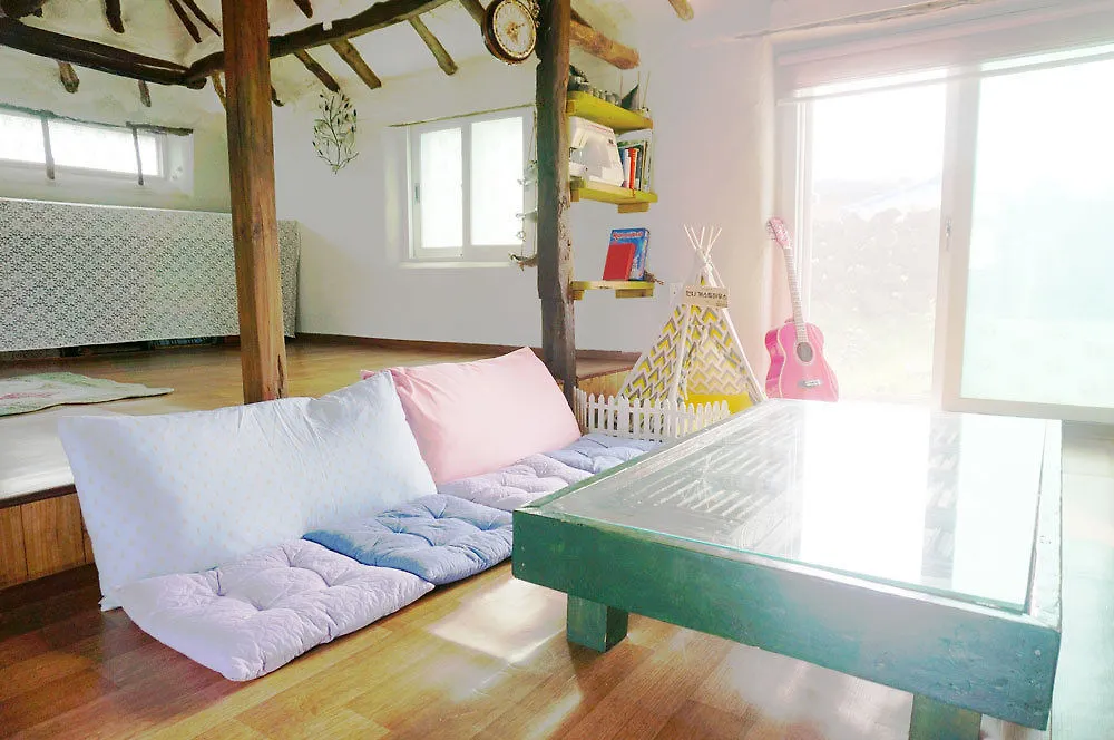 ** Hotel Unnie Guesthouse - Hostel Jeju South Korea